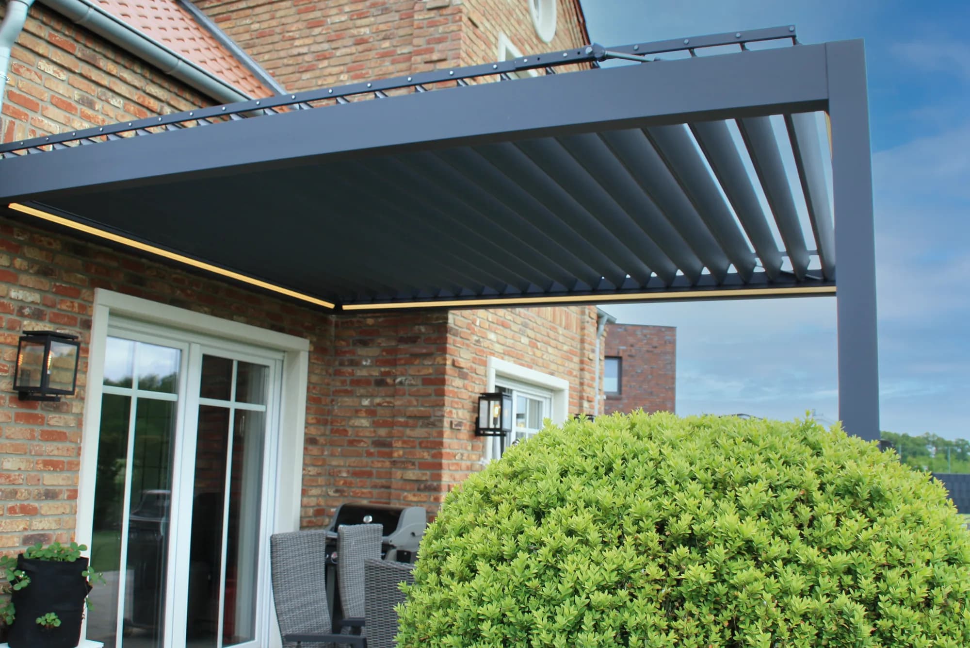 Pinela Aluminium-Lamellendach thumbnail 5